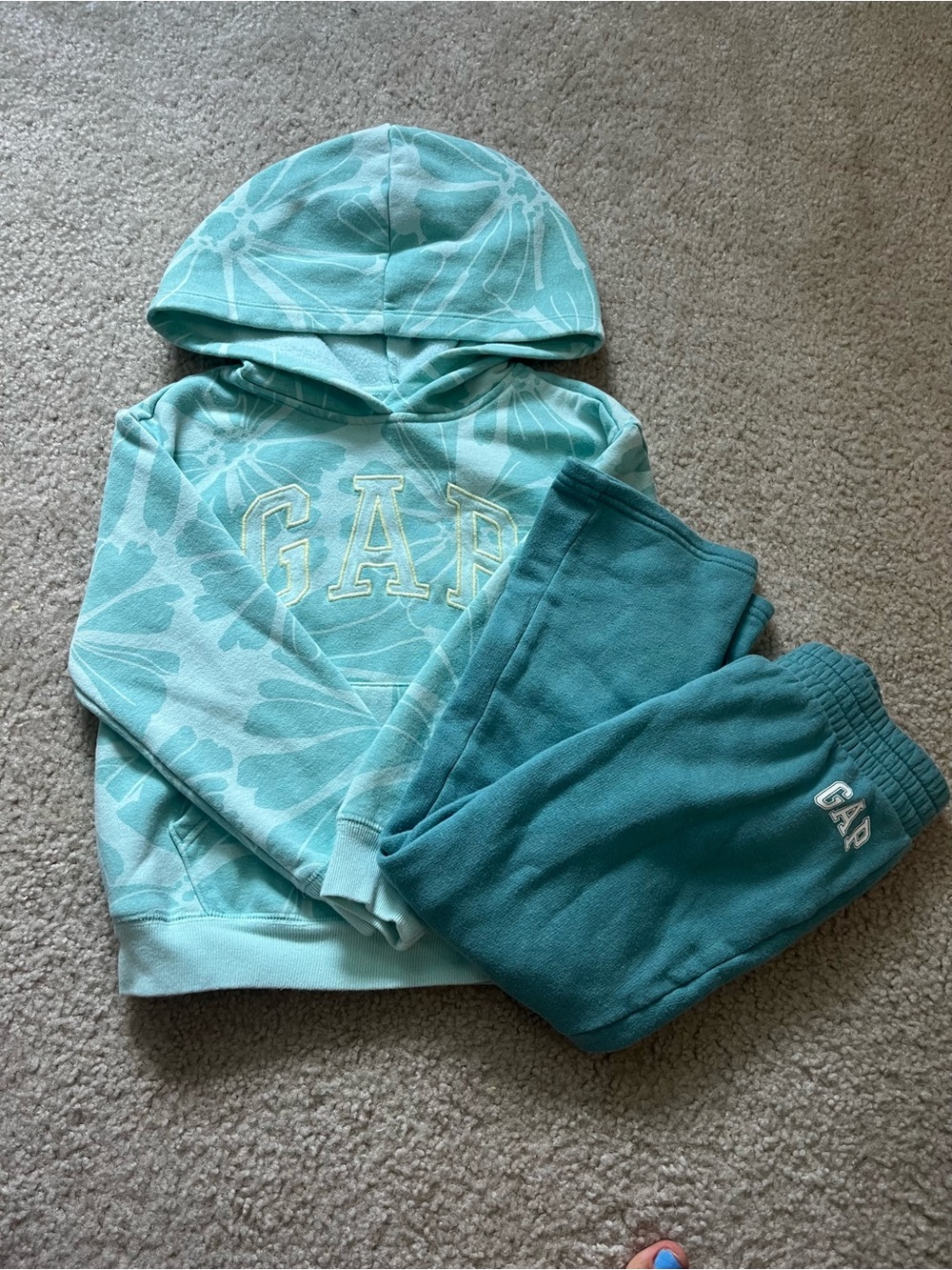 GAP Aqua Floral Hoodie with Teal Joggers